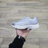 Кроссовки Wmns Nike Initiator Silver