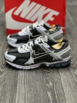 90 Nike Air Zoom Vomero 5 SE SP Dark Grey sport365shoes.by